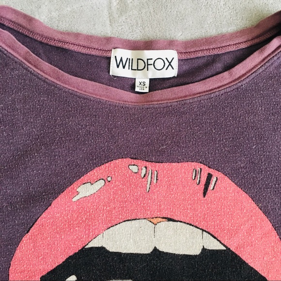 💜WILDFOX💜 Lips Sweater - Picture 4 of 7